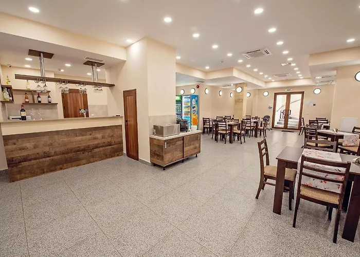 Santa Maria Hotel 2*