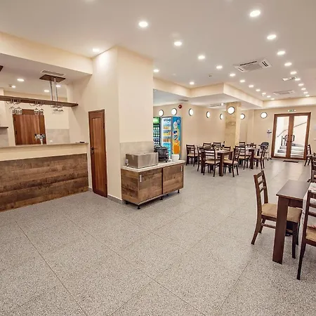 Santa Maria Hotel 2*